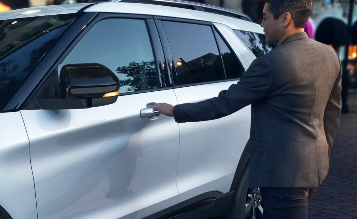 Apply for auto financing at Napleton Ford Columbus