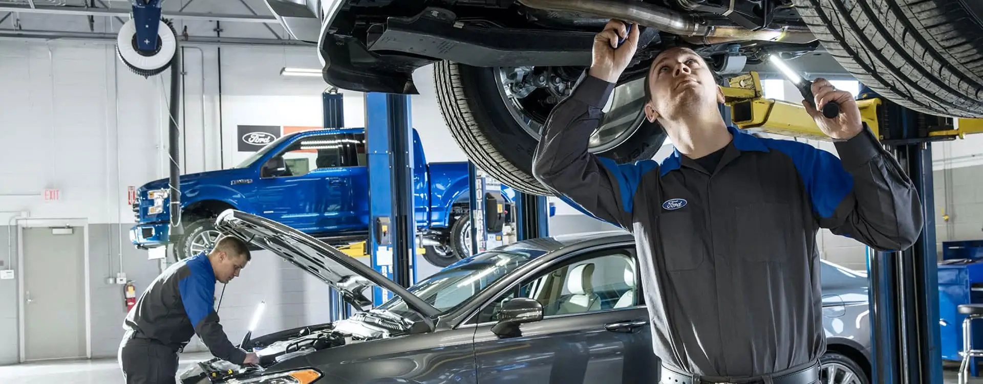 Service department at Napleton Ford Columbus