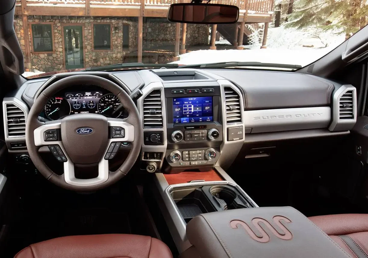 2020_ford_f-250-super-duty_crew-cab-pickup_king-ranch_d_oem_1_1280x855